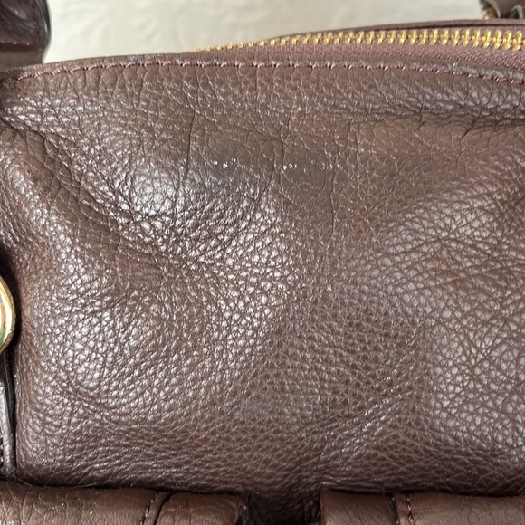 Pour La Victoire Leather Shoulder Bag - Picture 15 of 16
